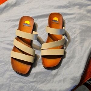 Womens Size 8 Maui Island Sandals